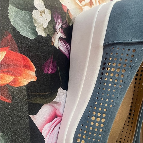 Naturalizer Women's Slate Blue Perforated Loafers - Picture 2 of 6